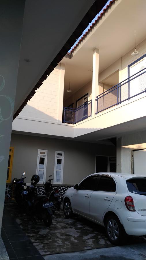 Roemah Kesambi Cirebon Bagian luar foto